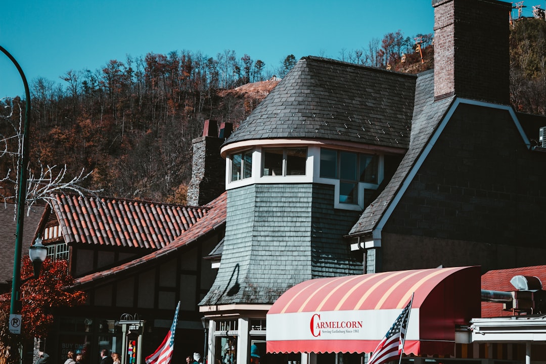 Free parking near downtown Gatlinburg