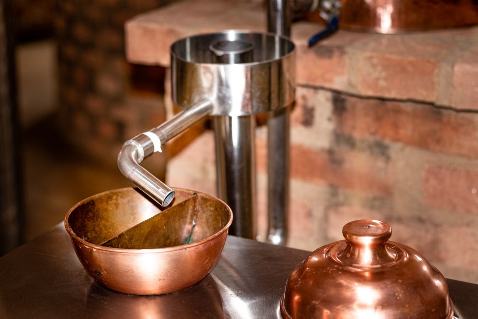 Gatlinburg moonshine distillery tour
