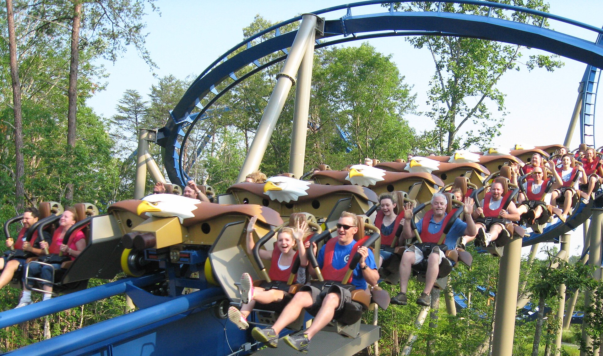 Dollywood vs Silver Dollar City